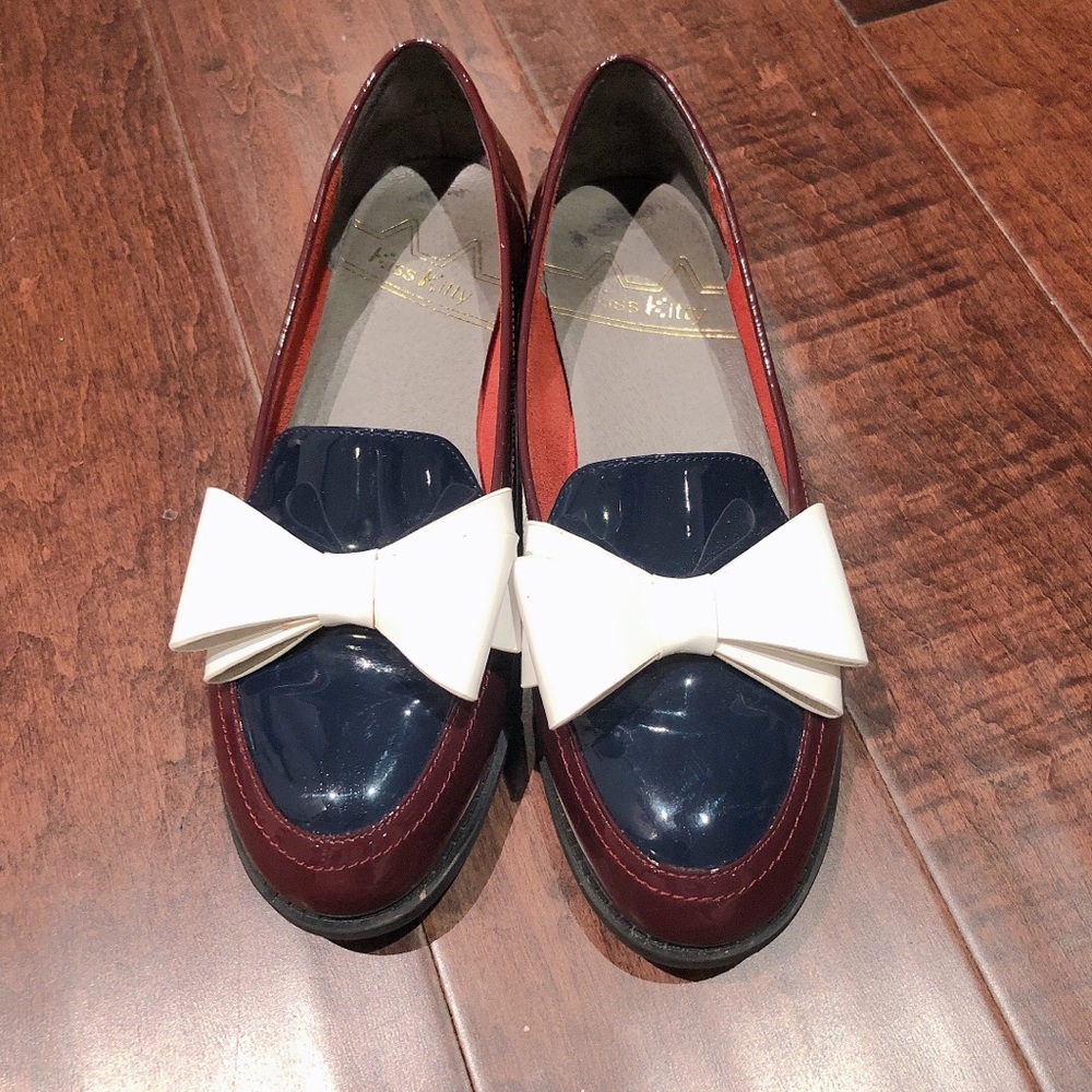 Bow tie flats